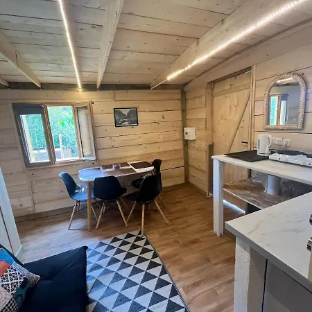 La De Mercone Melu *