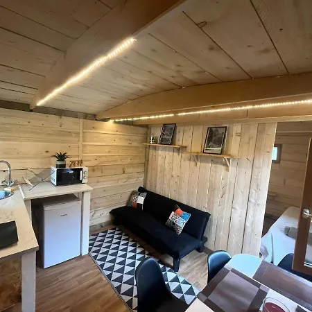 La De Mercone Melu Lodge